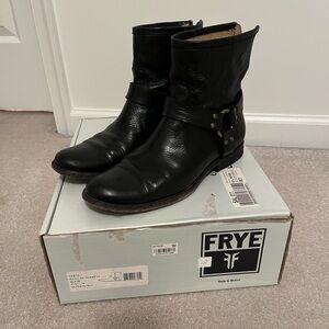 Frye Phillip Harness Black Leather Boots 9.5